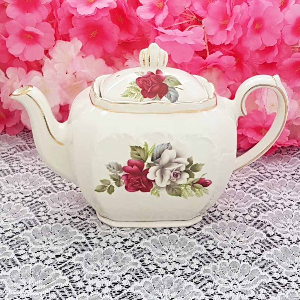 Vintage Sadler Cube Ceramic Teapot with Red White Roses England